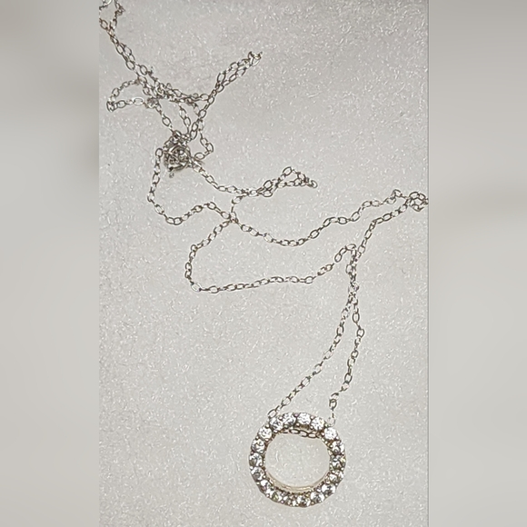 925 STERLING SILVER HALO CIRCLE O PENDANT NECKLACE - Picture 11 of 11